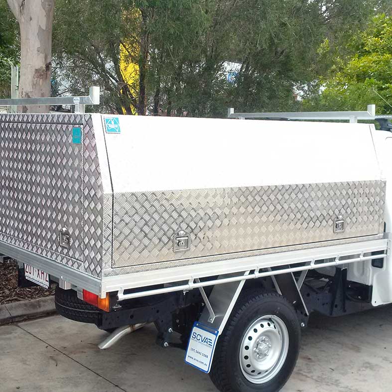 Alloy canopy fitted onto single cab tray - Image 2