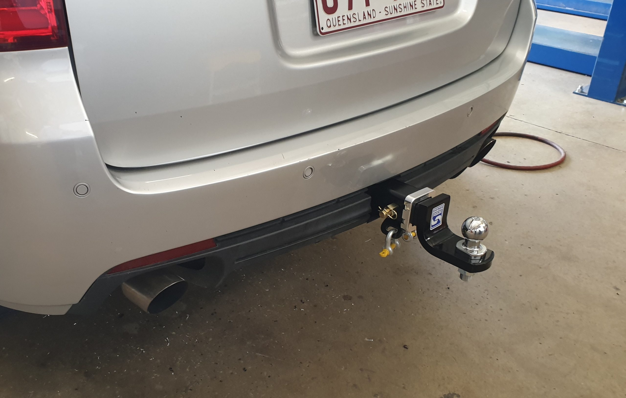 Towbar for HOLDEN COMMODORE VF WAGON MY13