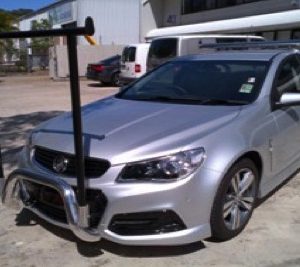 HOLDEN COMMODORE NUDGE BAR with removable "H" rack