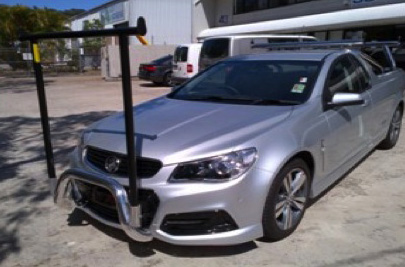 HOLDEN COMMODORE NUDGE BAR with removable "H" rack