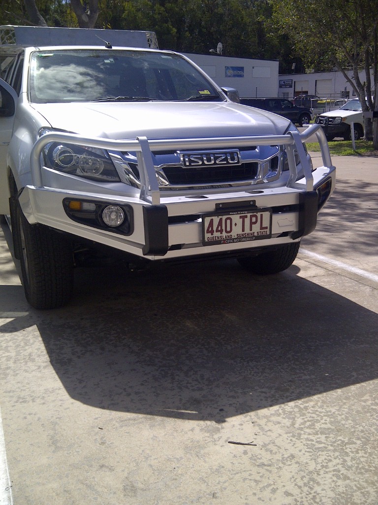 Style 5 Deluxe Commercial Steel Bullbar - Image 2