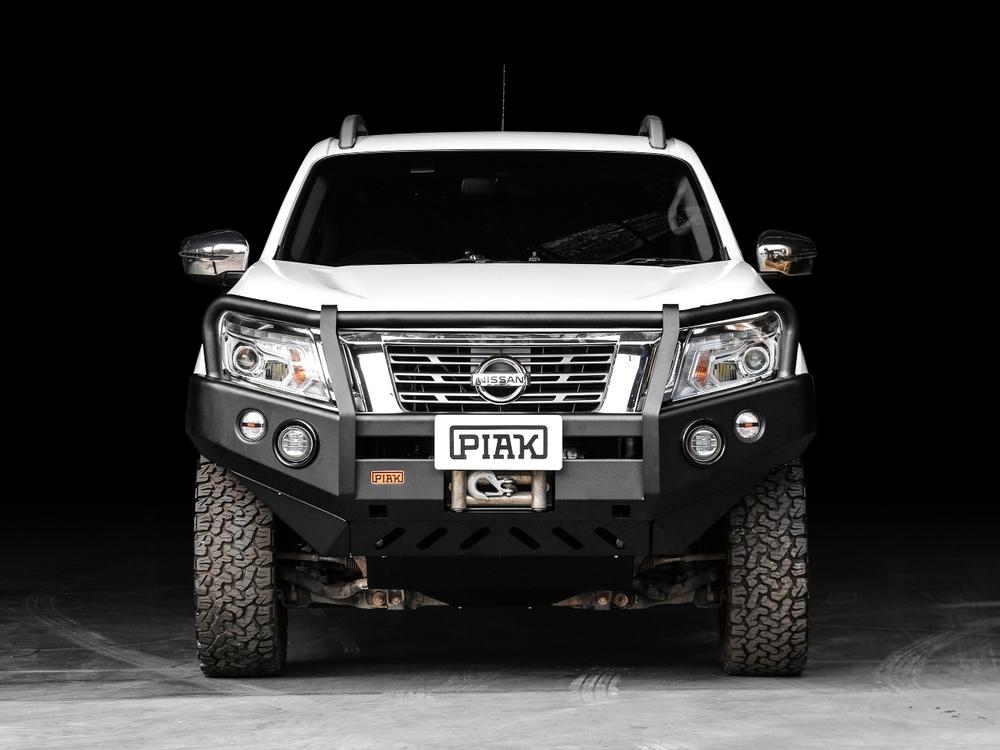 Premium Loop Bar with Black Protection Plate for Nissan Navara D23-NP300 (3-2015 to 12-2020)