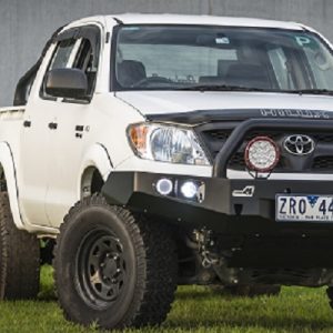 Uneek 4x4 Classic Single Hoop Bullbar to suit Toyota Hilux 09/11-06/15