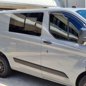 Window- clamped in sliding / flush window